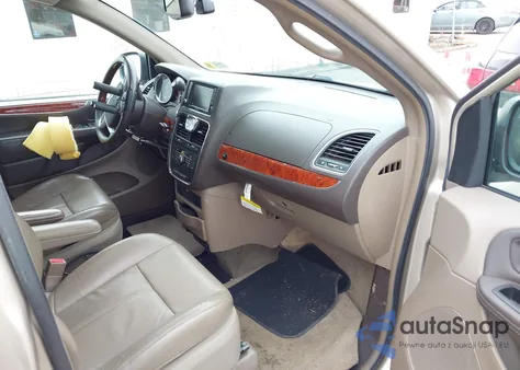 2016 Chrysler Town & Country Limited Platinum z USA, uszkodzony, nr VIN 2C4RC1GG6GR158222